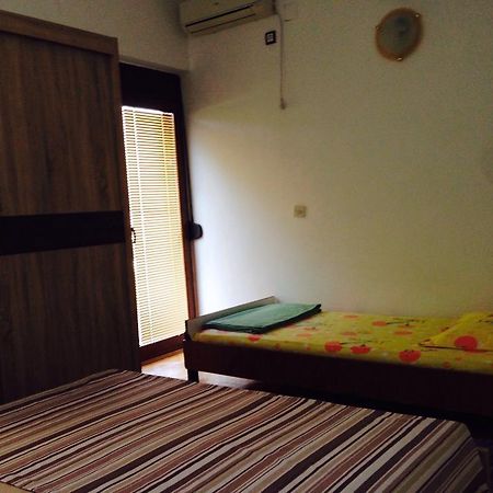 Apartments Svorcan بودفا الغرفة الصورة